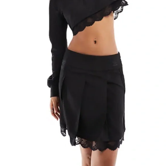 Adidas black varsity skirt with lace trim. Worn once. - Picture 3 of 4